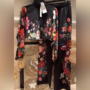 AKIRA Elegant colorful set 🌺🌷🩷